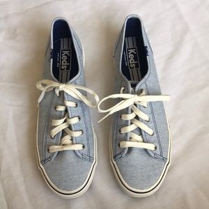Women’s sneakers
